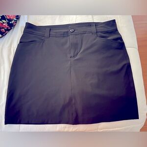 Eddie Bauer black skort